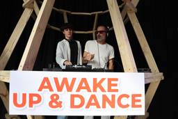 Awake | Ale Lacroix