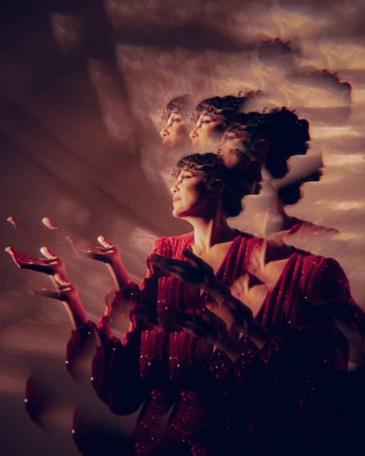MIMI MAURA presenta Bailaré en Niceto Club (+18 años)