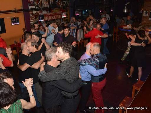 La Marshall Tango Queer