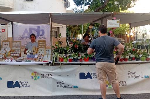 Feria Voces del Sur en Parque Pereyra